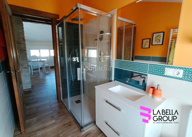 Foto 0343fbdd-e101-4d9f-beb5-3511ac81e8bc. Casa amb xemeneia calefacció a Santiago - Pontones