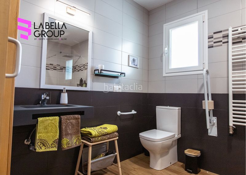 Foto 06c123d5-e192-40b9-9ba6-b4d9efb8649c. Casa amb xemeneia calefacció a Santiago - Pontones