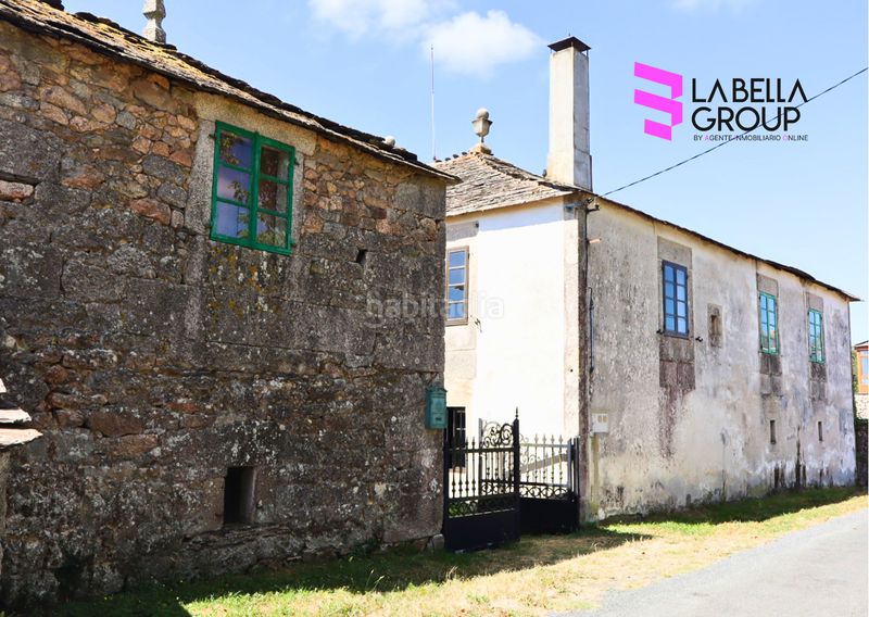 Foto c76fa00c-bd5b-49a8-a54a-5d2642435606. Casa en Friol