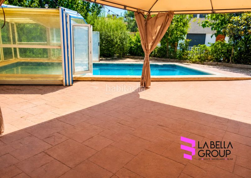 Foto 5cf1189b-31b5-4387-9f9a-79583f3afe01. Chalet with fireplace heating parking pool in Castellvell del Camp
