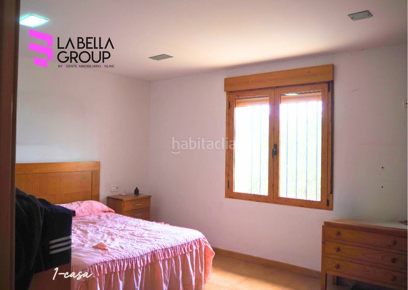 Foto bf368512-883c-44c4-8c3d-f943c1a7af06. Country house with fireplace parking in Castalla