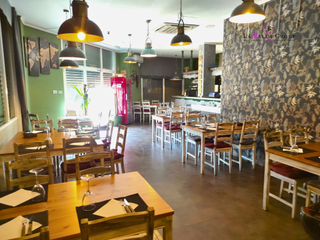 Traspàs Local Comercial a Centre. ¡oportunidad de negocio! traspaso de bar/restaurante en zona cén