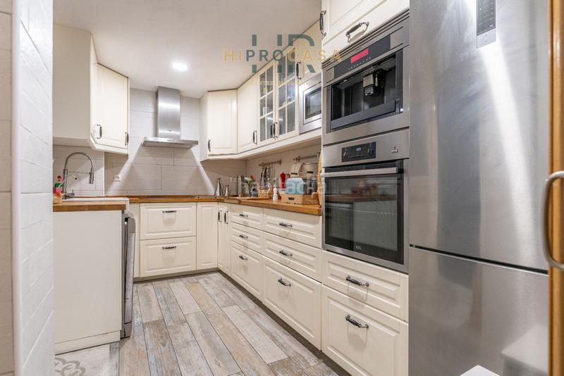 Foto 8bbad807-cfb8-4513-bec0-bfbff31edde8. Pis amb calefacció aparcament a Vila-seca poble Vila-seca