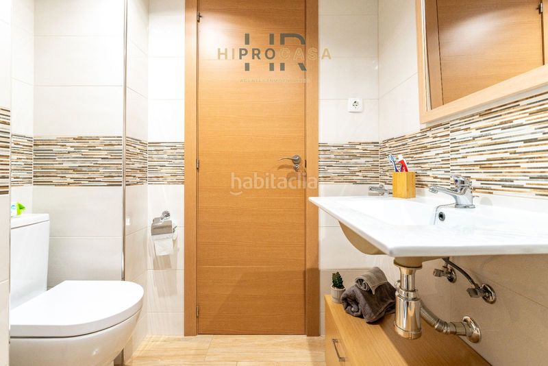 Foto a9ca8574-6a8e-48ab-809f-fe76f3c385f8. Pis amb aparcament a Ponent Reus
