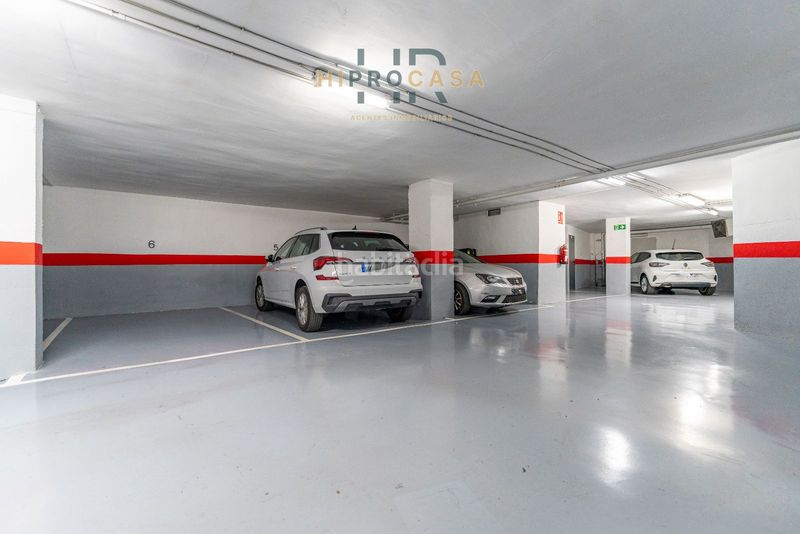 Foto c26da5b8-8315-497c-a838-cdfd8e372f93. Pis amb aparcament a Ponent Reus