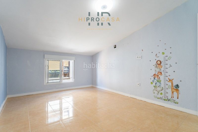 Foto 695dd820-80ad-4232-8a5d-2d5e457151b4. Casa amb aparcament a Riudoms