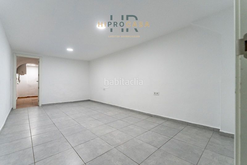 Foto c33fd6ba-f6e3-47eb-b58d-3184245e67bf. Casa amb aparcament a Riudoms