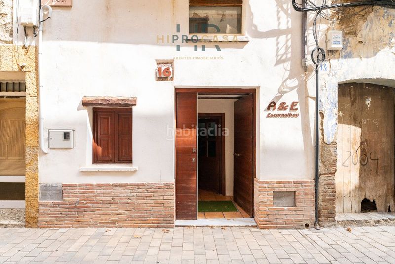 Foto 187e8fe8-8a8f-42fe-9a1a-cbe9bf17c97e. Casa amb piscina a Vilanova d´Escornalbou
