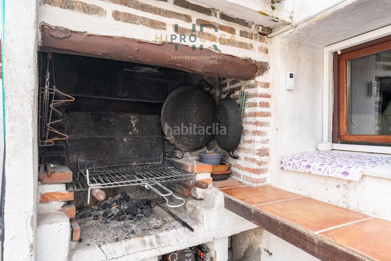 Foto 9ed80e27-9886-4c60-9c77-48e49fa92677. Casa amb piscina a Vilanova d´Escornalbou