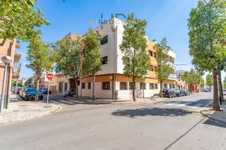 Lloguer Pis  Migdia. Piso luminoso con parking y ascensor en vilaseca, listo para ent