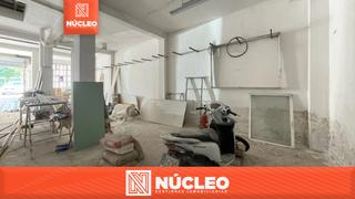 Local commercial  Calle escultor moreto. Local comercial en escultor moreto