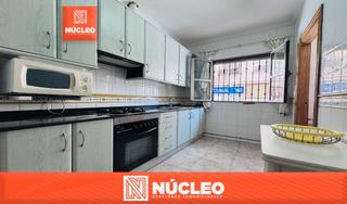Piso  Calle virgen de la paloma. Piso con vista al mar, a 20m de la playa y con 2 hab. en 75m2!!