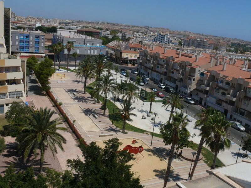 Foto 90c92c3a-c156-4994-95d6-8578e85be65e. Alquiler piso  en alquiler con trastero incluido y opcional garaje en Torrevieja