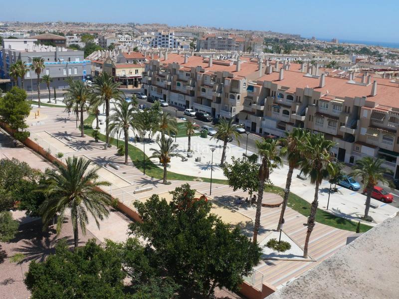 Foto c57bbcc3-03a5-4a88-8173-e428f838d5c0. Alquiler piso  en alquiler con trastero incluido y opcional garaje en Torrevieja