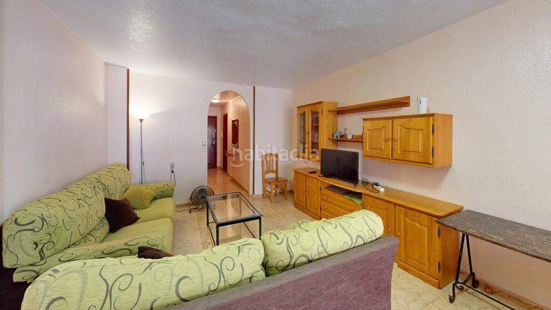 Foto 6e441f33-c06c-4ee0-a5d9-bf6f45d41d52. Piso  de 4 habitaciones a un paso de la playa en Torrevieja