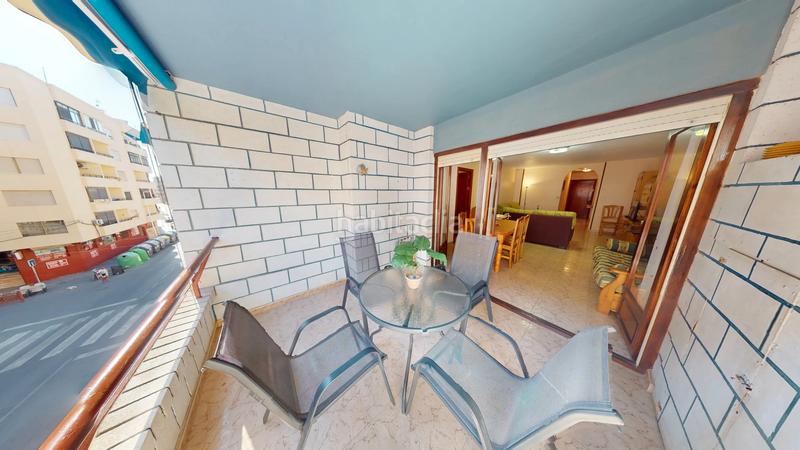 Foto da7bb9d3-740d-4b8b-a5c0-4202e03474b2. Piso  de 4 habitaciones a un paso de la playa en Torrevieja