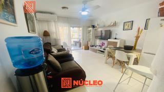 Pis a Avenida de la purisima 21. Piso amplio de 2 habitaciones con 68m2 en muy buen estado y list