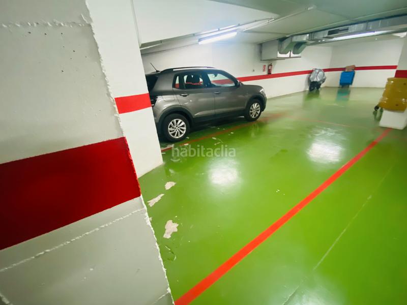 Foto 78fea3c7-9f7c-4f81-867e-d2a0eb8d08ad. Parking coche ¡oferta única! garaje en venta en localización inmejorable. en Torrevieja