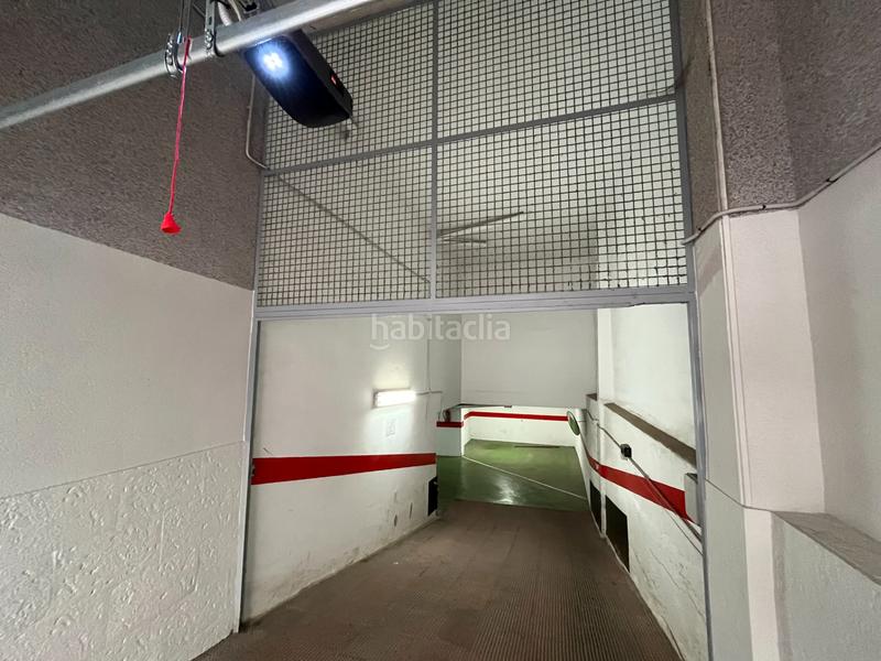 Foto ec0ca478-f4e4-45f8-93e0-039bfb26a6da. Parking coche ¡oferta única! garaje en venta en localización inmejorable. en Torrevieja