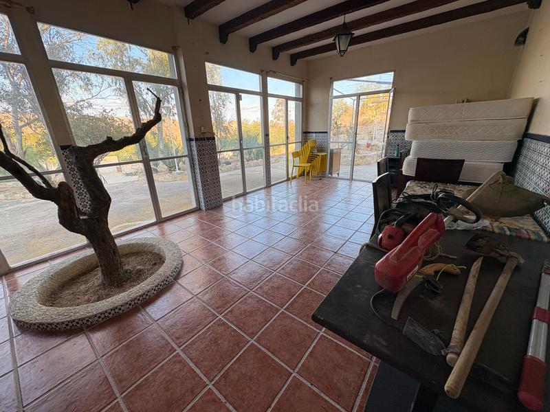 Foto 5a8a9879-b6f7-44ba-86fe-1bf3d828a60d. Location chalet avec cheminée parking piscine dans Peña de las Águilas Elche / Elx