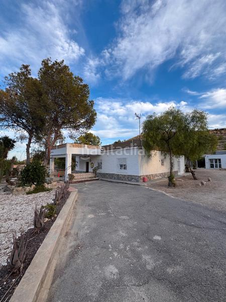 Foto 730937b3-2529-4bf9-a40f-20cf515d74e9. Location chalet avec cheminée parking piscine dans Peña de las Águilas Elche / Elx