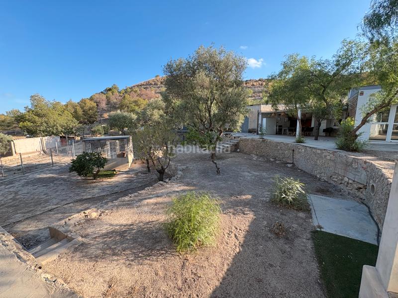 Foto cc7c9384-f2cb-4894-a75f-6b90e429cdd4. Location chalet avec cheminée parking piscine dans Peña de las Águilas Elche / Elx