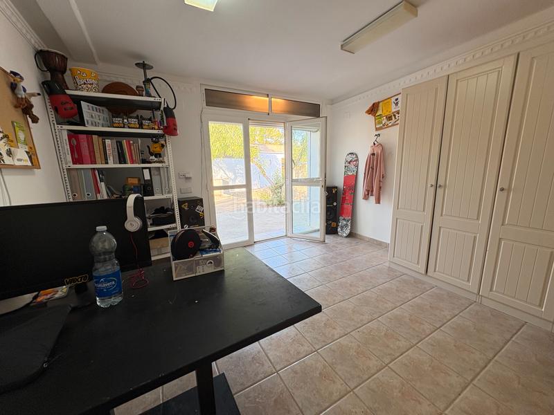 Foto ef4609c9-2633-4c4f-b0e6-2af6d6003353. Location chalet avec cheminée parking piscine dans Peña de las Águilas Elche / Elx