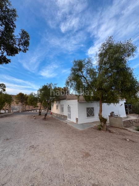 Foto 7c401b17-4607-4555-95f3-ce63db312b29. Miete chalet mit kamin parking pool in Peña de las Águilas Elche / Elx