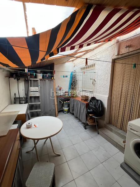 Foto 43f1b663-fad5-4ee5-a0bf-c29015893d0f. Casa aparellada a calle urbano arregui 63 a Playa de los Náufragos Torrevieja