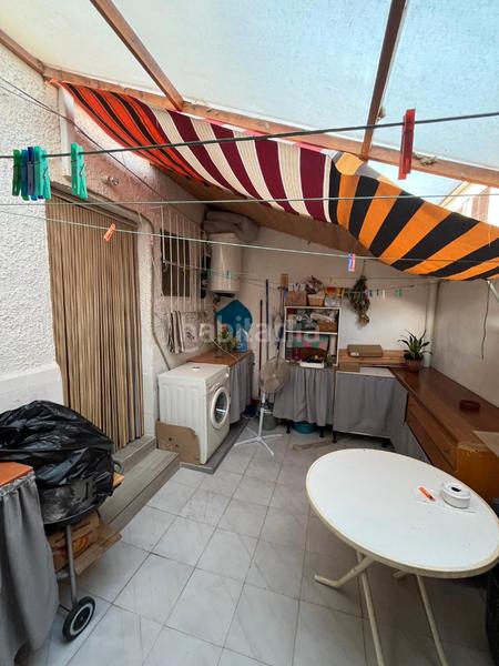 Foto 52773001-87b3-45aa-bedd-f83390a2fead. Casa aparellada a calle urbano arregui 63 a Playa de los Náufragos Torrevieja