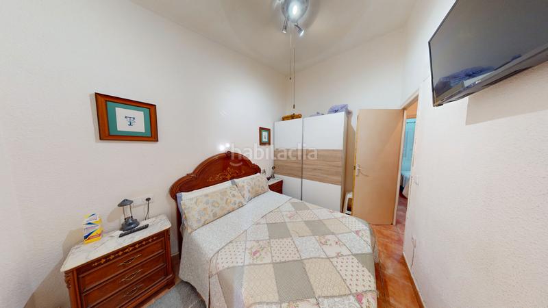 Foto b087ff61-5a05-4dd8-98d2-fde70c622372. Casa aparellada a calle urbano arregui 63 a Playa de los Náufragos Torrevieja
