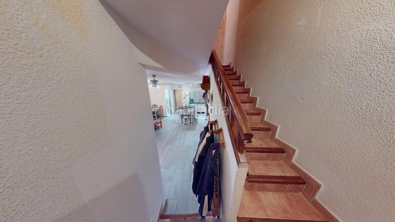 Foto cf9c1ddb-e6ae-41a5-8b76-ef28dae93e09. Casa aparellada a calle urbano arregui 63 a Playa de los Náufragos Torrevieja