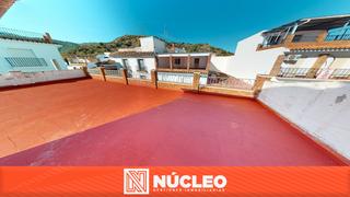 Casa adossada  Calle ancha. Adosado de 4 plantas en calle ancha, tolox, málaga Casa adossada  Calle ancha. Adosado de 4 plantas en calle ancha, tolox, málaga