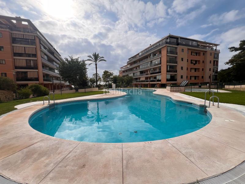 Foto 0992033b-de0f-483c-81d7-73507a63918b. Piso  en venta en calle conrado del campo en El Pinillo Torremolinos