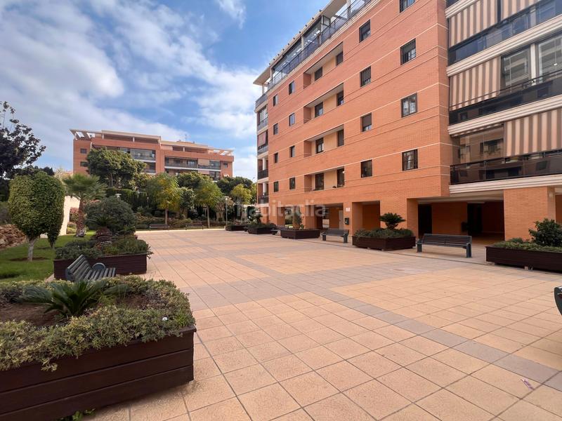 Foto 1d9725bf-4565-48ec-b017-9369f5f27a57. Piso  en venta en calle conrado del campo en El Pinillo Torremolinos