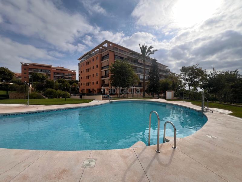 Foto 3086732e-7beb-4fe6-a1de-0c6e5fd30424. Piso  en venta en calle conrado del campo en El Pinillo Torremolinos