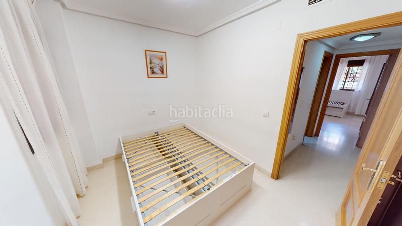 Foto 52eaacb4-d6b2-40d8-8a98-b1289d0a55ba. Piso  en venta en calle conrado del campo en El Pinillo Torremolinos