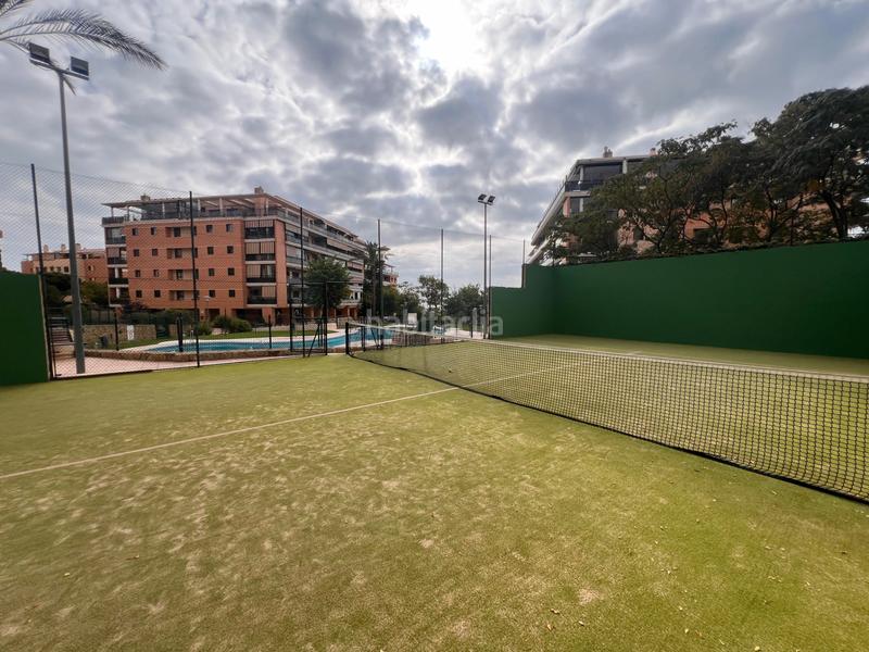 Foto 8d5055c4-a5e3-45f5-873b-4942195b4e62. Piso  en venta en calle conrado del campo en El Pinillo Torremolinos