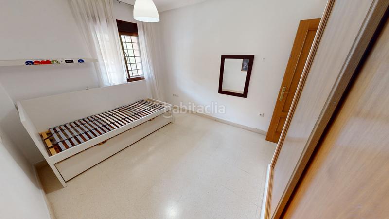 Foto a71b85e0-fa0d-42c6-8629-85e6c1d110e9. Piso  en venta en calle conrado del campo en El Pinillo Torremolinos