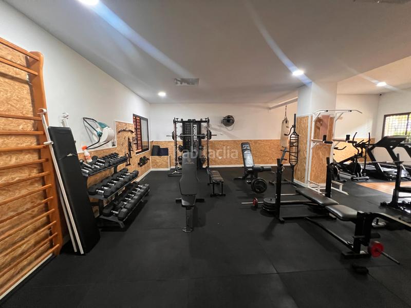 Foto c3064abe-78cf-4c0a-9a75-ee37e02c0d2a. Piso  en venta en calle conrado del campo en El Pinillo Torremolinos