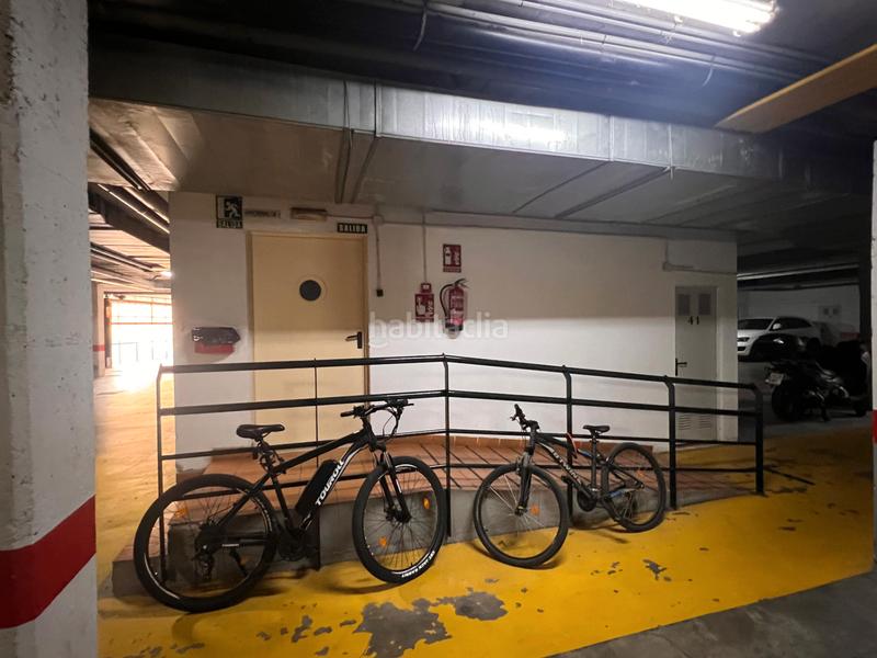 Foto cc5e0dc1-9df8-41ef-ad17-ee27e583a213. Piso  en venta en calle conrado del campo en El Pinillo Torremolinos