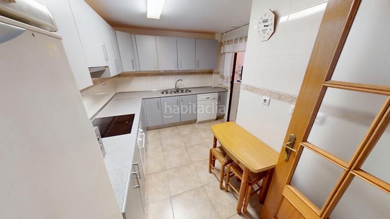 Foto cdce9448-c527-45d5-9415-991928c8f951. Piso  en venta en calle conrado del campo en El Pinillo Torremolinos