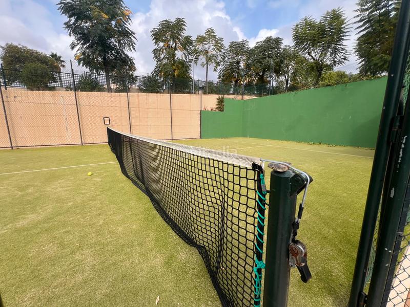 Foto dc700636-6d26-4cd8-8ffe-09a10a0465f2. Piso  en venta en calle conrado del campo en El Pinillo Torremolinos