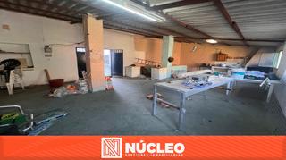 Edifici  Calle barranco de amador. Gran almacén a 3 niveles o inversión con múltiples estancias en