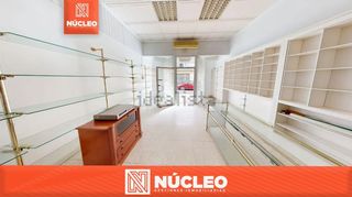 Local Comercial  Calle san benito. Amplio local comercial con gran visibilidad y techos altos en ca