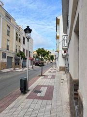 Lloguer Local Comercial a Calle el tajo 8. Local comercial en arroyo de la miel – ubicación estratégica