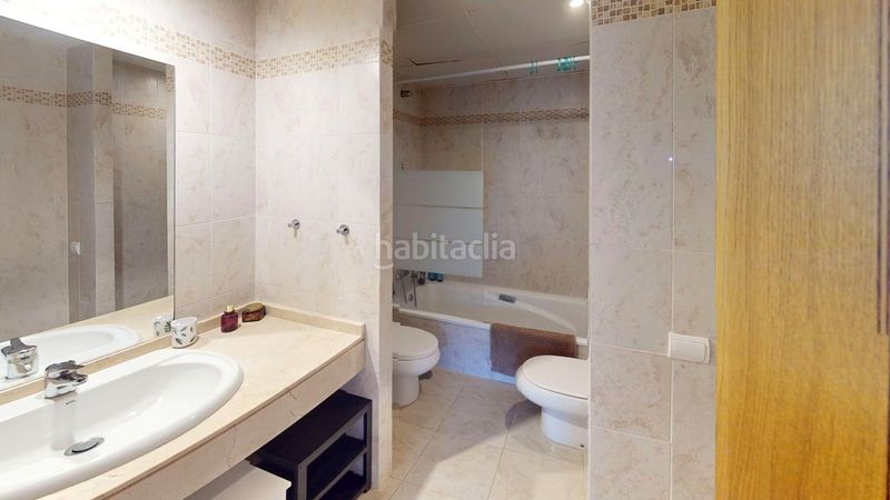 Foto 64d59c68-c8b6-404c-a7c8-ec864a40f785. Planta baixa amb calefacció aparcament piscina a Estepona