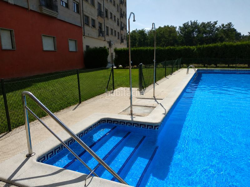 Foto 61183f5d-81b2-44ea-b207-e3acf2be9173. Àtic amb calefacció piscina a Ponteareas