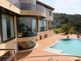 Casa  N/a. Villa con vistas panorámicas en mas nou