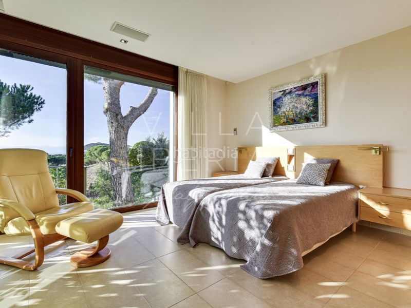 Foto 5e2f5f82-683b-4ff2-8a8c-863bbe5ba90a. Casa en calle talaia urb mas nou 714 propiedad única en el mercado en Platja d´Aro